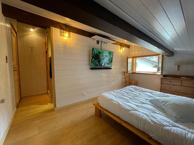 Attic Apartment 3 Rooms 74m², South Balcony, Private Parking, Wifi FR-1-459-183 - La Clusaz