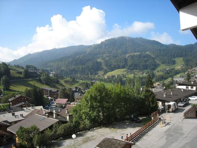 Spacious Apartment for 8 in La Clusaz Village Center, Stunning Views, Close to Aquatic Center FR-1-459-15 - La Clusaz