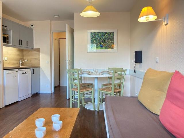 Bright 2-room apartment at the foot of the slopes - 4/5 ppl FR-1-634-74 - Avoriaz