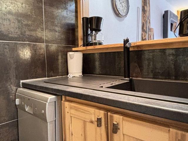 Cozy Renovated Apartment, Ski-In/Ski-Out, Central Location FR-1-634-75 - Avoriaz