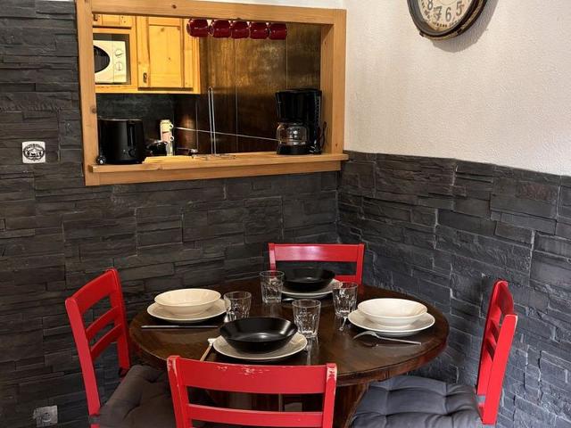 Cozy Renovated Apartment, Ski-In/Ski-Out, Central Location FR-1-634-75 - Avoriaz