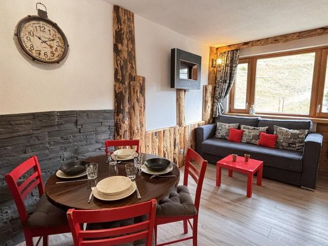 Cozy Renovated Apartment, Ski-In/Ski-Out, Central Location FR-1-634-75 - Avoriaz