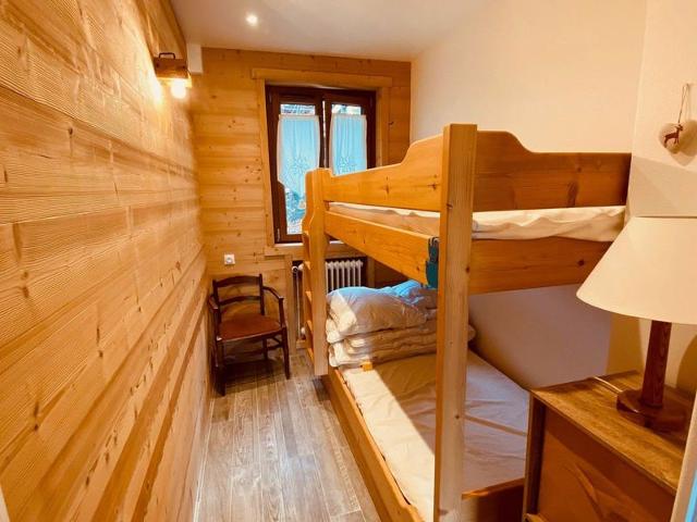 Renovated apartment near slopes with terrace and parking, 3 br, 8 ppl FR-1-459-185 - La Clusaz