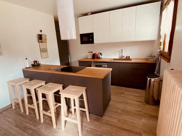 Renovated apartment near slopes with terrace and parking, 3 br, 8 ppl FR-1-459-185 - La Clusaz