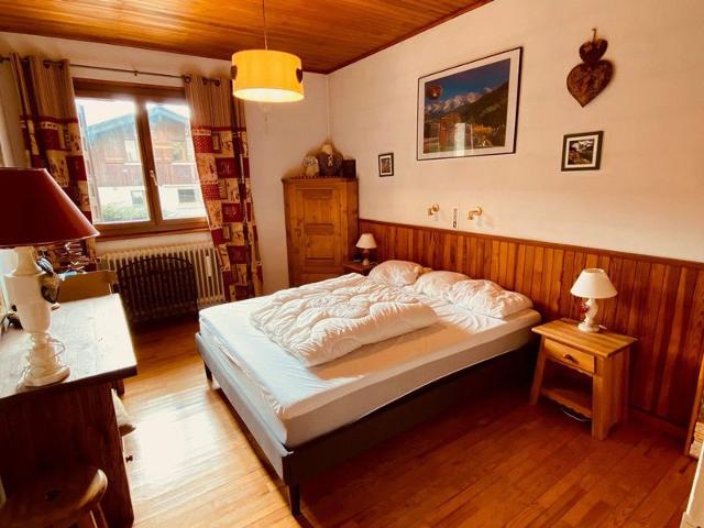 Renovated apartment near slopes with terrace and parking, 3 br, 8 ppl FR-1-459-185 - La Clusaz