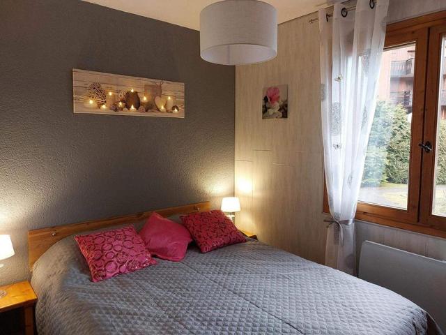 Charming Renovated Apartment Near Village Center, Sleeps Up to 6, Mountain Views FR-1-642-59 - Morillon Village