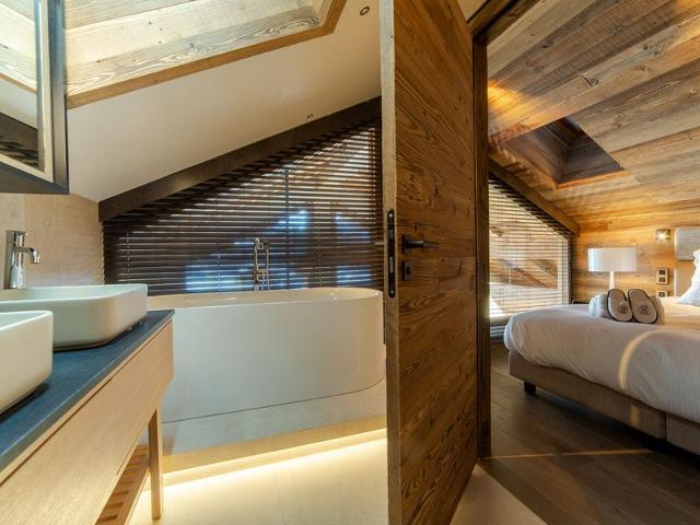 Luxury Penthouse Chalet in Méribel - Concierge, Spa, Parking FR-1-613-41 - Méribel Altiport 1700