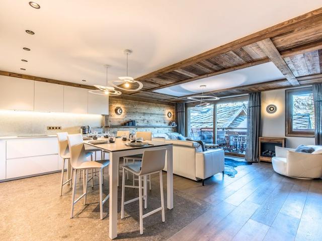 Ski-in/Ski-out Apartment with SPA, Concierge, and Stunning Balcony FR-1-613-54 - Méribel Altiport 1700