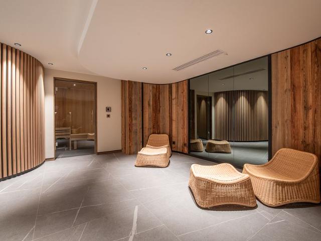 Ski-in/Ski-out Apartment with SPA, Concierge, and Stunning Balcony FR-1-613-54 - Méribel Altiport 1700