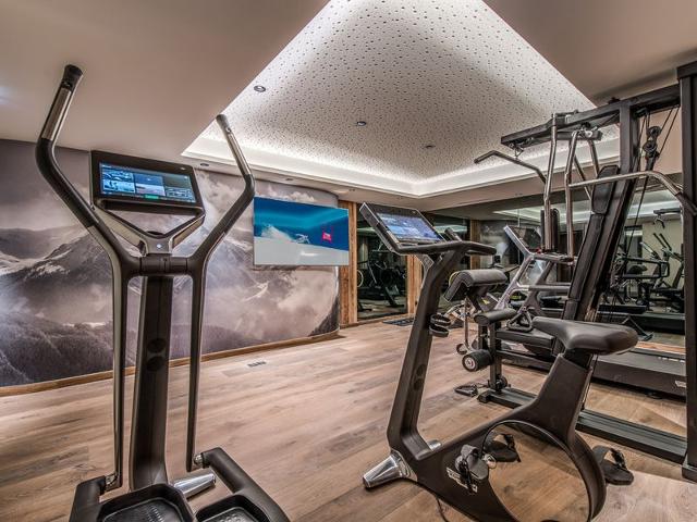 Ski-in/Ski-out Apartment with SPA, Concierge, and Stunning Balcony FR-1-613-54 - Méribel Altiport 1700