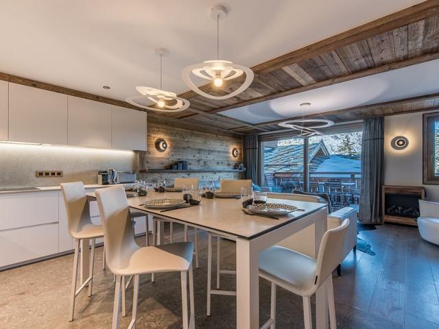 Ski-in/Ski-out Apartment with SPA, Concierge, and Stunning Balcony FR-1-613-54 - Méribel Altiport 1700