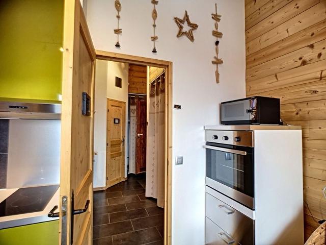 Beautiful 2-room 24m², ski-in/ski-out, balcony, parking, pets allowed FR-1-178-357 - Les Menuires Preyerand
