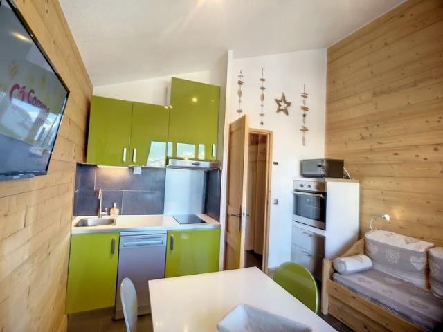 Beautiful 2-room 24m², ski-in/ski-out, balcony, parking, pets allowed FR-1-178-357 - Les Menuires Preyerand