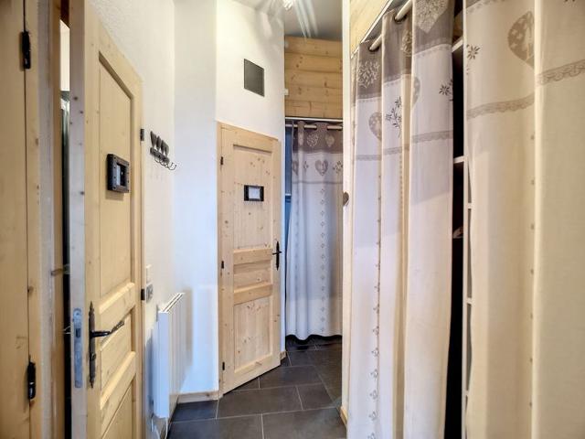 Beautiful 2-room 24m², ski-in/ski-out, balcony, parking, pets allowed FR-1-178-357 - Les Menuires Preyerand
