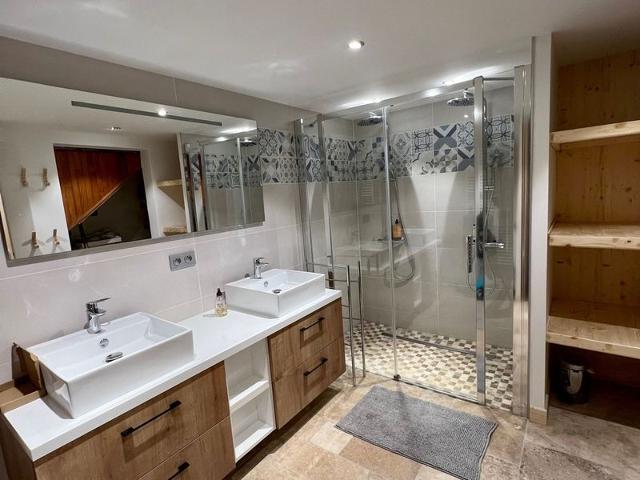 Renovated duplex for 14 people, with balcony and parking FR-1-624-92 - Samoëns