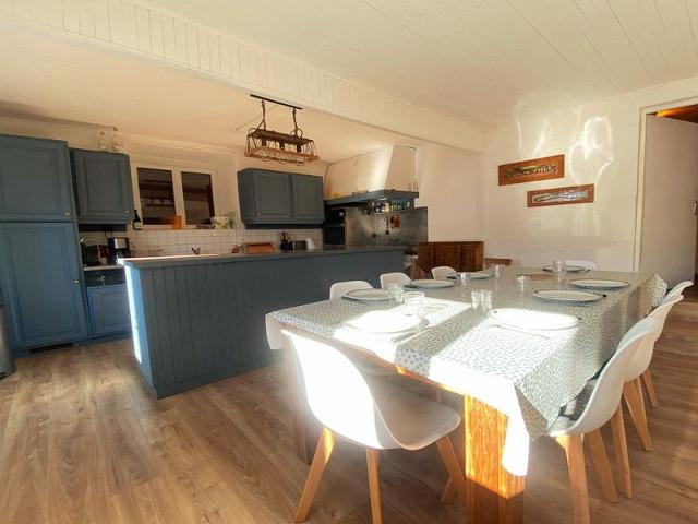 Renovated duplex for 14 people, with balcony and parking FR-1-624-92 - Samoëns