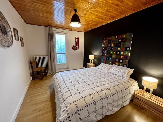 Renovated duplex for 14 people, with balcony and parking FR-1-624-92 - Samoëns