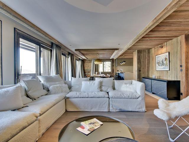 Luxury Ski-In/Ski-Out Apartment with Balcony, Fireplace, and Covered Parking FR-1-613-62 - Méribel Les Allues 1200