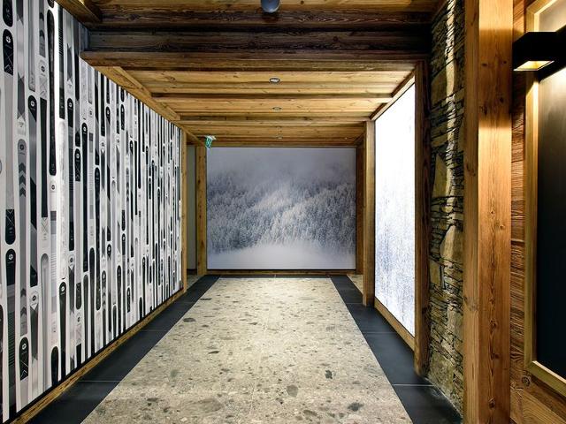 Luxury Ski-In/Ski-Out Apartment with Balcony, Fireplace, and Covered Parking FR-1-613-62 - Méribel Les Allues 1200