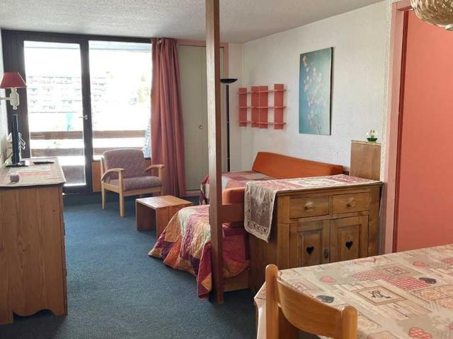 Les Menuires - Ski-in/Ski-out 2-Room Apartment for 5 with Balcony, WiFi, and Easy Access to Amenities FR-1-574-54 - Les Menuires Croisette
