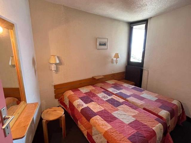 Les Menuires - Ski-in/Ski-out 2-Room Apartment for 5 with Balcony, WiFi, and Easy Access to Amenities FR-1-574-54 - Les Menuires Croisette