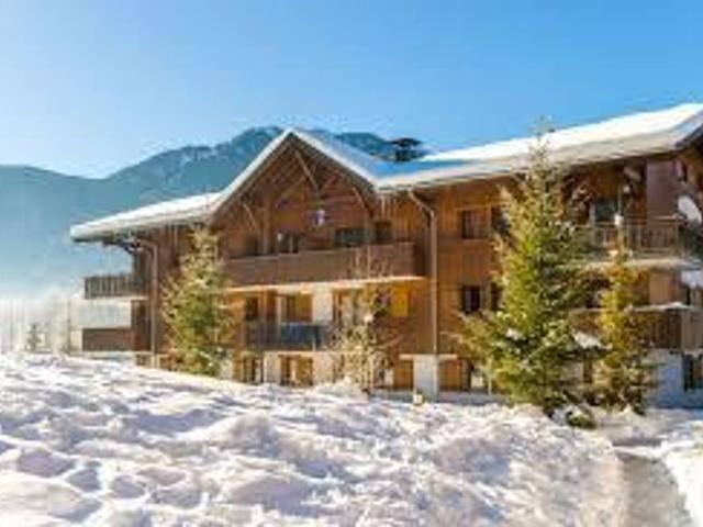 Quiet apartment in Samoëns with pool FR-1-624-101 - Samoëns