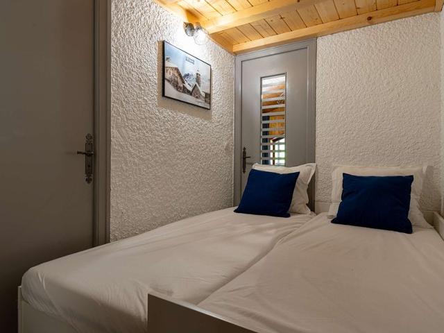 Renovated 4-Person Studio in Central Le Grand-Bornand with Mezzanine and Balcony FR-1-458-162 - Le Grand Bornand