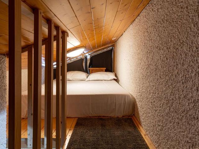 Renovated 4-Person Studio in Central Le Grand-Bornand with Mezzanine and Balcony FR-1-458-162 - Le Grand Bornand