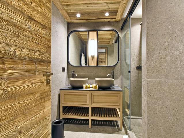 Ski-in ski-out apartment with concierge in Méribel FR-1-613-63 - Méribel Les Allues 1200