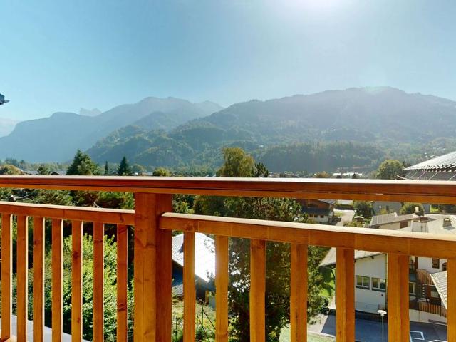 Cozy apt in Samoëns center, 6 ppl, 3 bdrms, balcony FR-1-391-160 - Samoëns