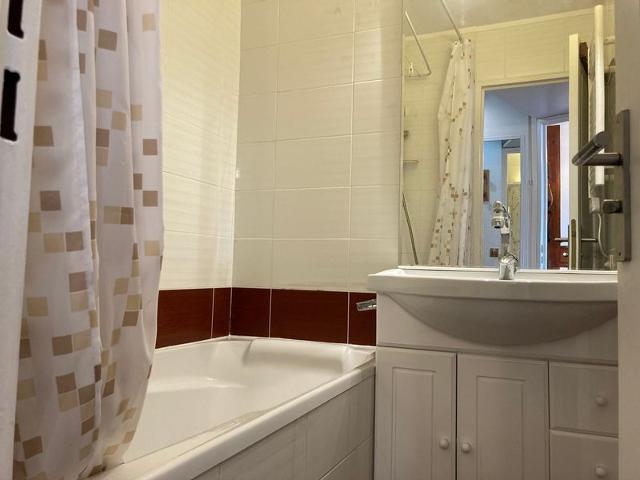 Cozy 1-bedroom in the center, south balcony, linen/cleaning included FR-1-634-78 - Avoriaz