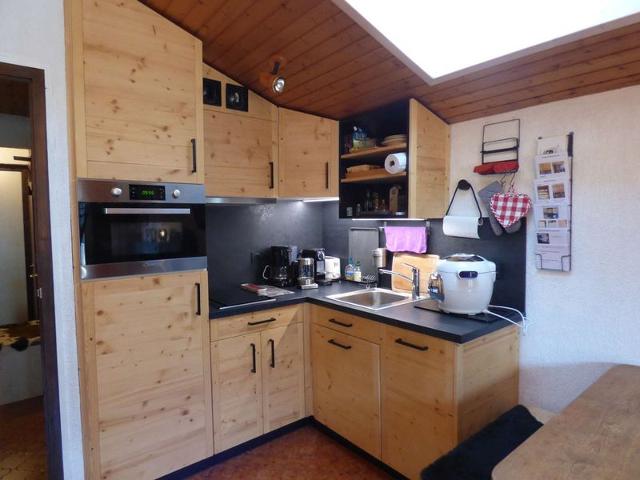 Charming 37m² T2 with balcony, parking, top floor, 4 ppl FR-1-458-168 - Le Grand Bornand