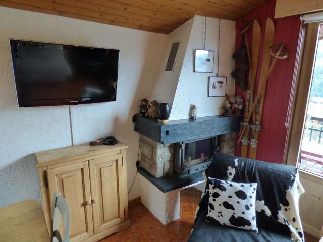 Charming 37m² T2 with balcony, parking, top floor, 4 ppl FR-1-458-168 - Le Grand Bornand