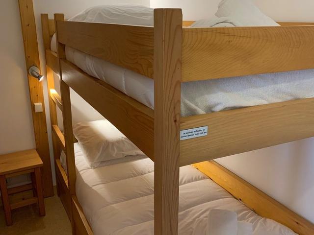 Sunny Studio with Tennis Court Access & Balcony - Morzine, 600m from Center FR-1-679-1 - Morzine