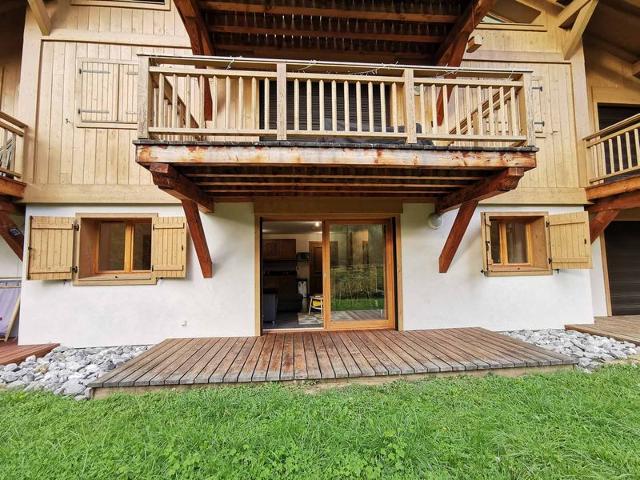 Cozy Apartment Near Village Center – Terrace, Wi-Fi, Parking, Ski-Bus, South-Facing FR-1-624-114 - Samoëns