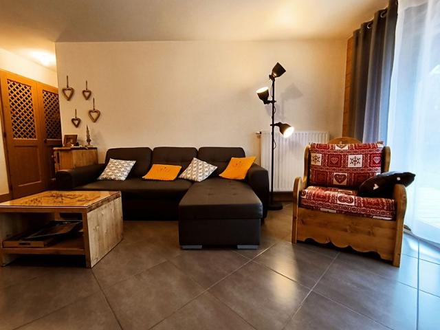 Cozy Apartment Near Village Center – Terrace, Wi-Fi, Parking, Ski-Bus, South-Facing FR-1-624-114 - Samoëns