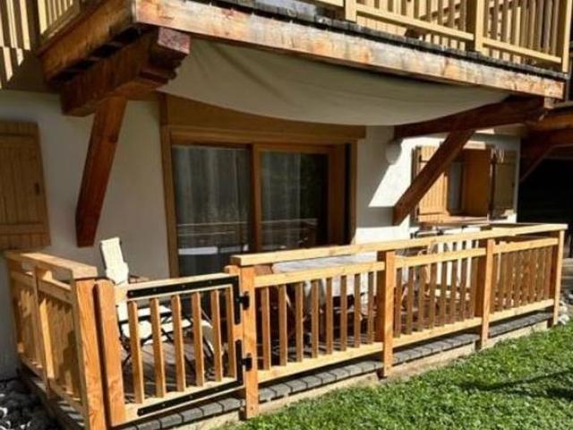 Cozy Apartment Near Village Center – Terrace, Wi-Fi, Parking, Ski-Bus, South-Facing FR-1-624-114 - Samoëns