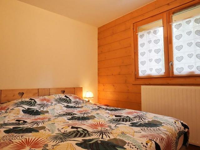 Cozy Apartment Near Village Center – Terrace, Wi-Fi, Parking, Ski-Bus, South-Facing FR-1-624-114 - Samoëns