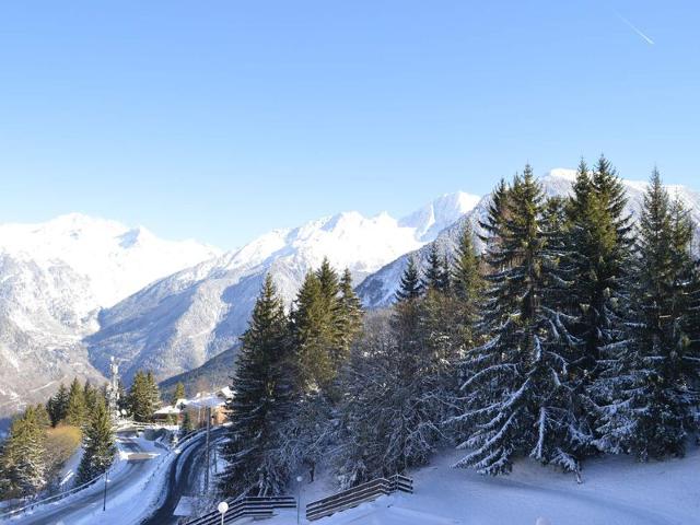 Ski-in/ski-out apartment for 4 pers - Courchevel Village FR-1-575-10 - Courchevel 1550