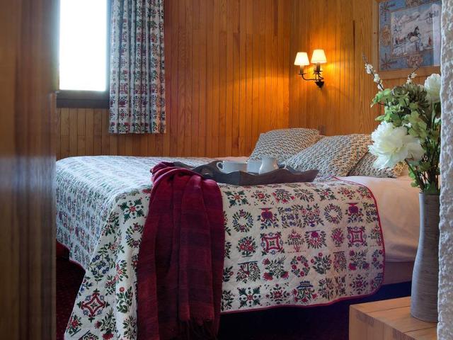 Sunny Apartment at the Foot of the Slopes in Courchevel 1850 FR-1-575-36 - Courchevel 1850