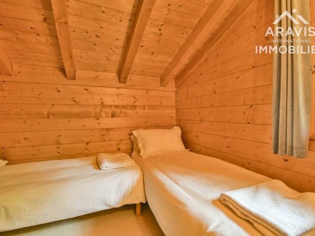 Spacious Chalet for 8, Near Shops and Slopes, Stunning Mountain Views! FR-1-391-158 - Le Grand Bornand