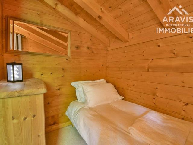 Spacious Chalet for 8, Near Shops and Slopes, Stunning Mountain Views! FR-1-391-158 - Le Grand Bornand