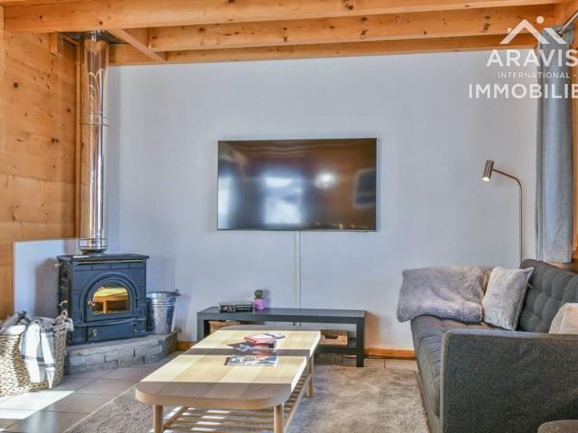 Spacious Chalet for 8, Near Shops and Slopes, Stunning Mountain Views! FR-1-391-158 - Le Grand Bornand