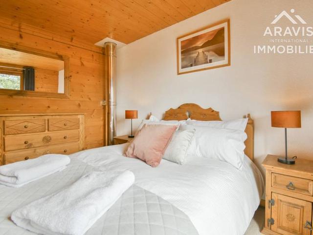 Spacious Chalet for 8, Near Shops and Slopes, Stunning Mountain Views! FR-1-391-158 - Le Grand Bornand
