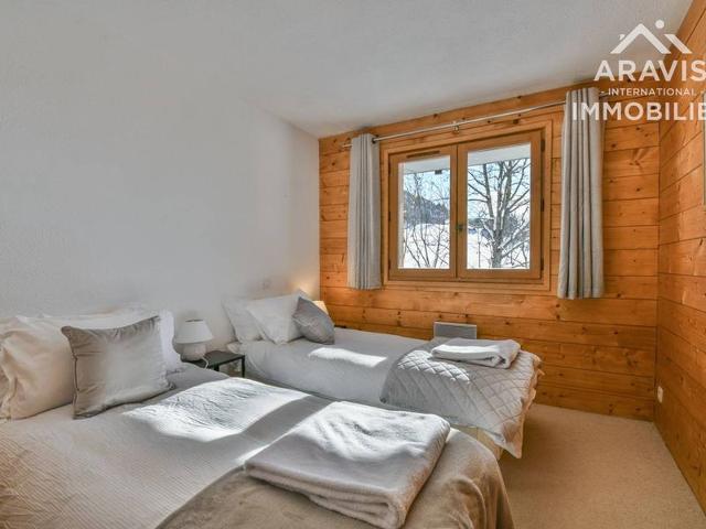 Spacious Chalet for 8, Near Shops and Slopes, Stunning Mountain Views! FR-1-391-158 - Le Grand Bornand