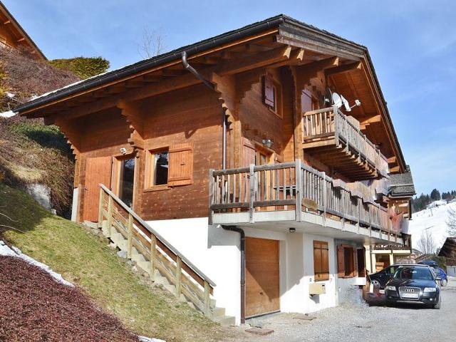 Spacious Chalet for 8, Near Shops and Slopes, Stunning Mountain Views! FR-1-391-158 - Le Grand Bornand