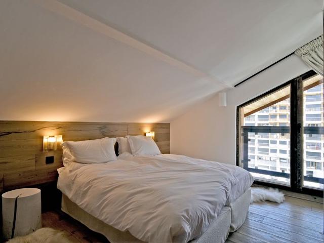 Stunning Top-Floor Ski-In/Ski-Out Apartment with Concierge Service, Courchevel FR-1-613A-29 - Courchevel 1650