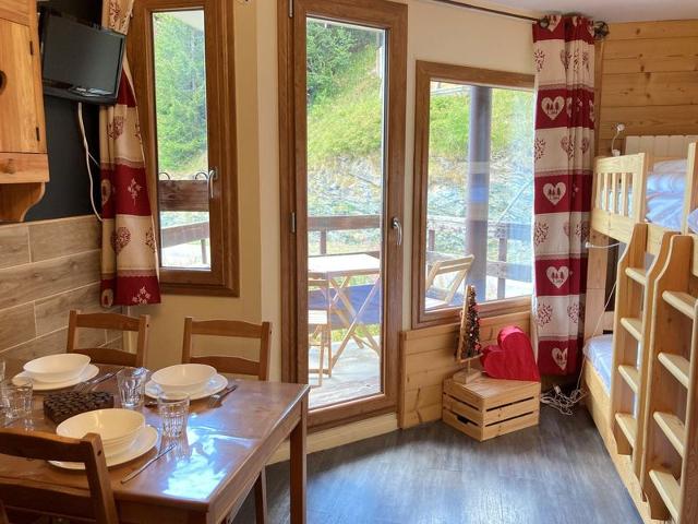Cozy Renovated Studio, Ski-in/Out, Family-Friendly, Modern Amenities FR-1-634-80 - Avoriaz