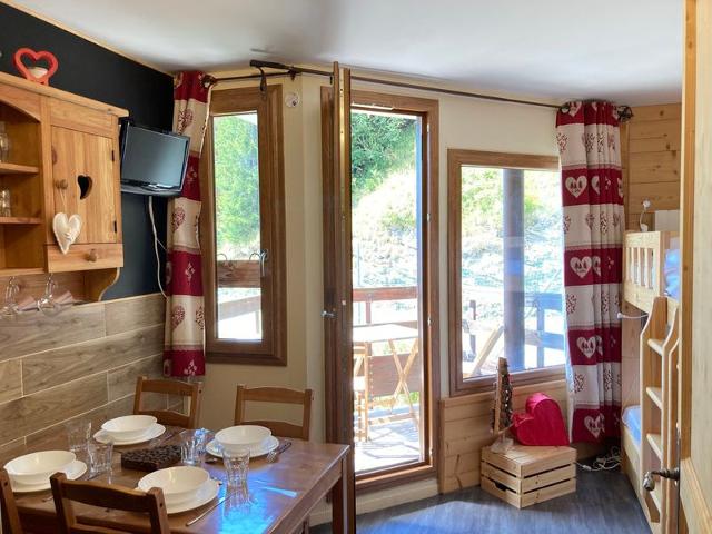 Cozy Renovated Studio, Ski-in/Out, Family-Friendly, Modern Amenities FR-1-634-80 - Avoriaz