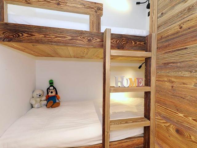 Modern alpine apt, balcony, parking, ski-in/out - 4 to 6 ppl FR-1-575-108 - Courchevel 1850